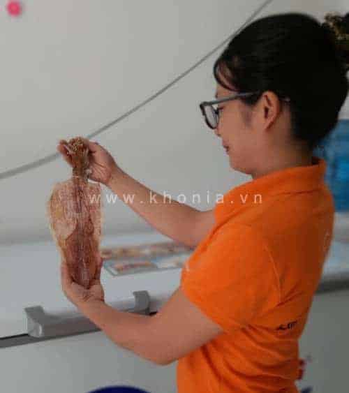Giá Mực Khô Bao Nhiêu Tiền 1kg? 【Loại Ngon】 1 gia-muc-kho-bao-nhieu-1kg-7263